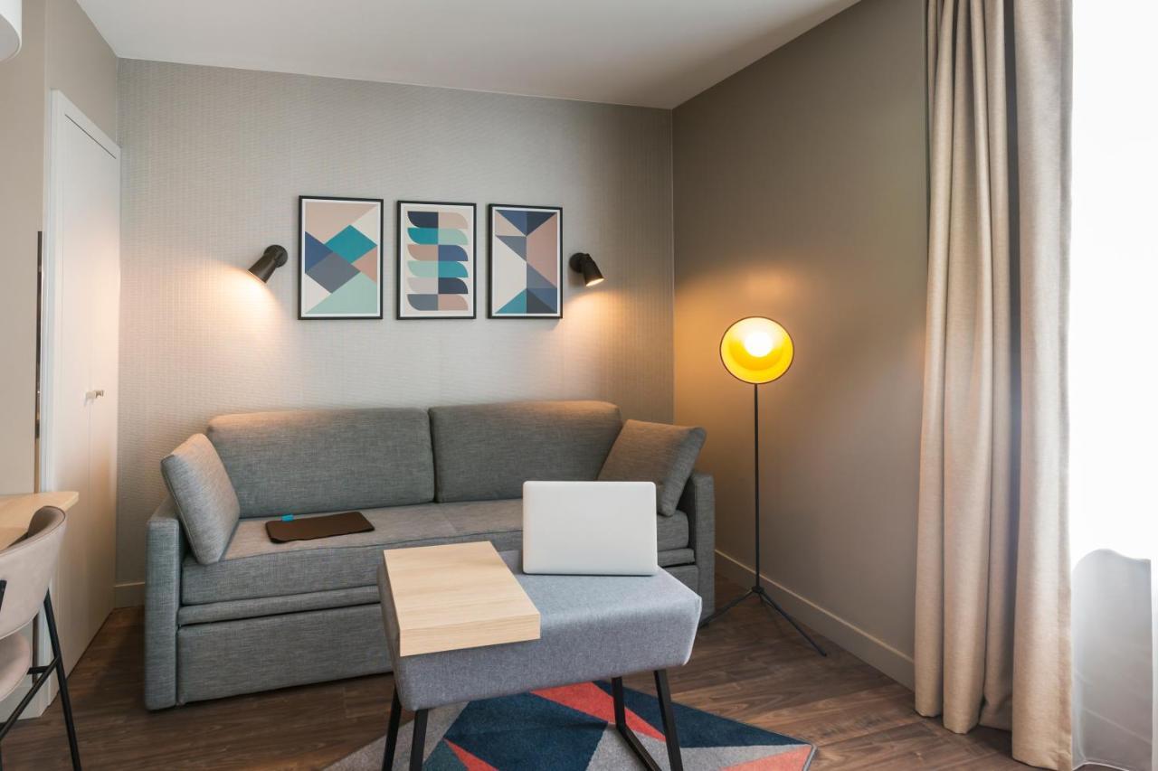 One-Bedroom Apartment,1118770713:JPEG